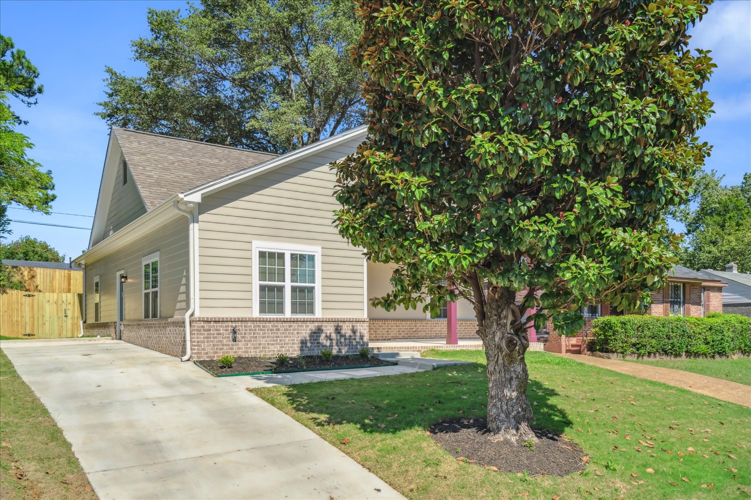 Curb Appeal — Alcy Road