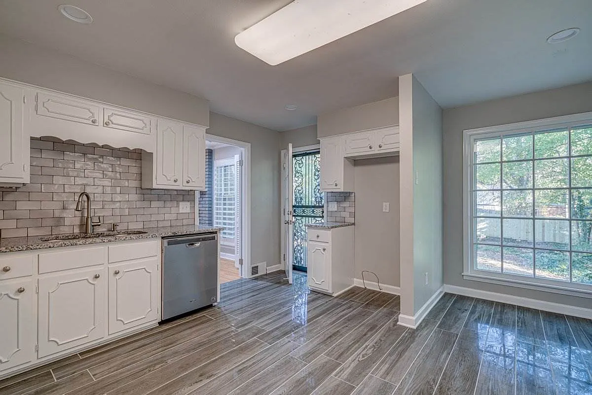 3060 Dumbarton Road β photo 5