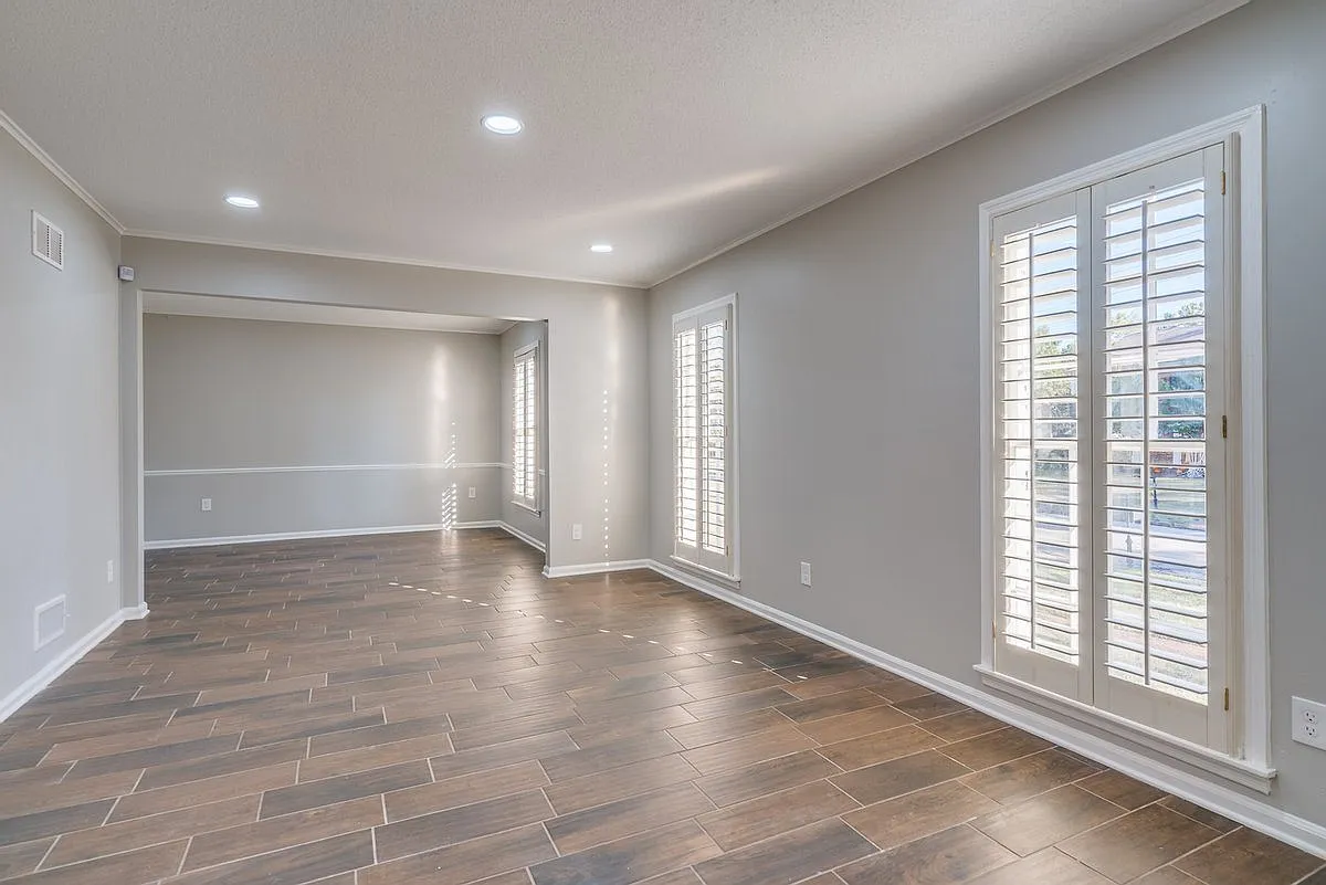 6444 Keswick Drive β photo 4